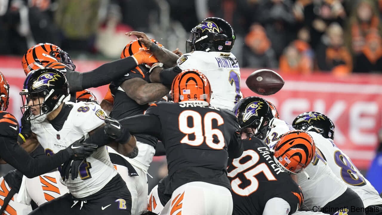 Defensive Standouts Lead the Way for the Cincinnati Bengals
